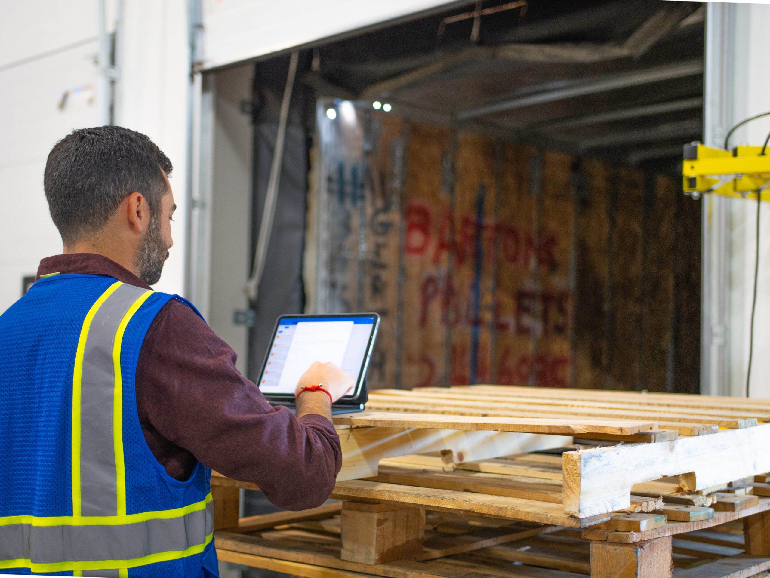 Worker keeping track of fulfillment